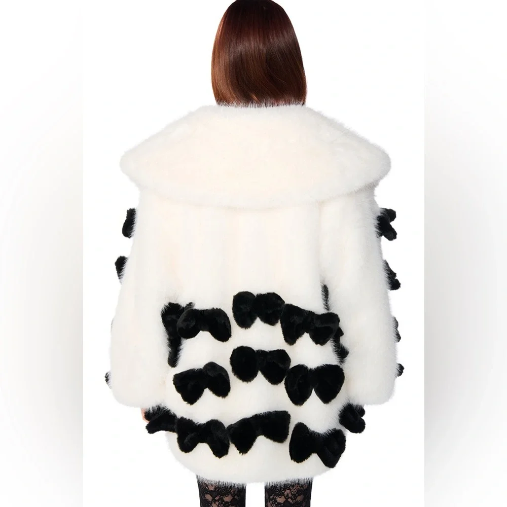 New Akira Bow Core Black and White Faux Fur Coat - Size S/M - Picture 5 of 5